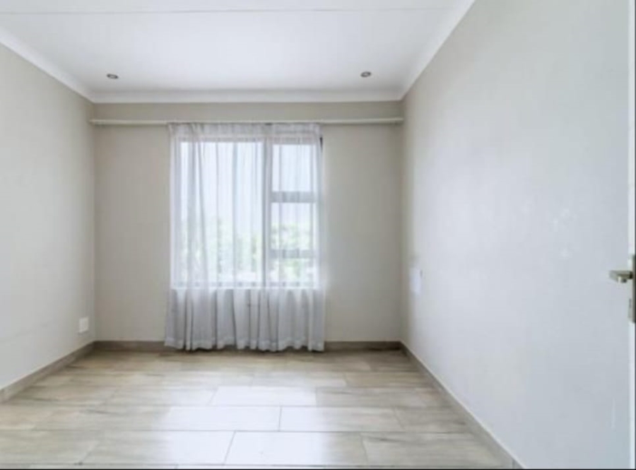 To Let 2 Bedroom Property for Rent in Kensington B Gauteng