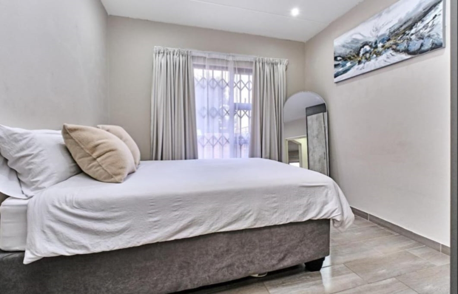 To Let 2 Bedroom Property for Rent in Kensington B Gauteng