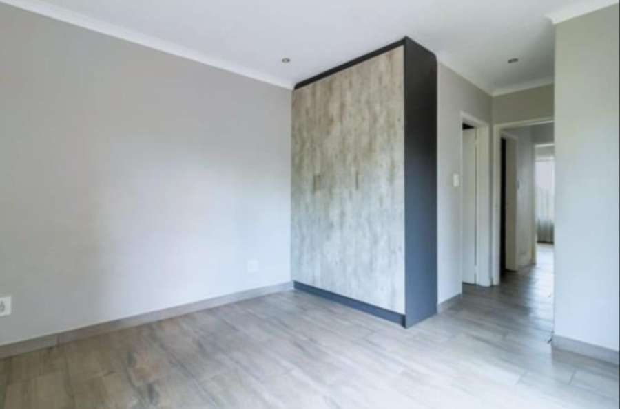 To Let 2 Bedroom Property for Rent in Kensington B Gauteng