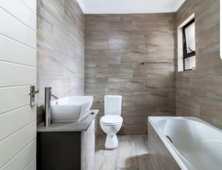 To Let 2 Bedroom Property for Rent in Kensington B Gauteng