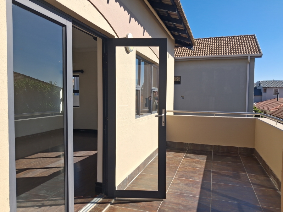5 Bedroom Property for Sale in Greenstone Hill Gauteng