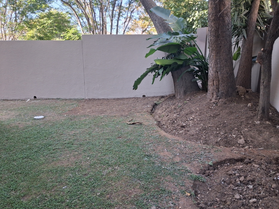 5 Bedroom Property for Sale in Greenstone Hill Gauteng