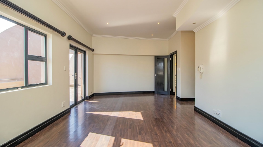 5 Bedroom Property for Sale in Greenstone Hill Gauteng