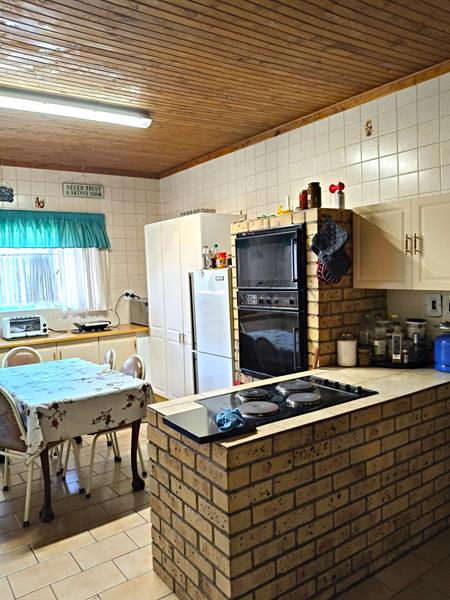 4 Bedroom Property for Sale in Suideroord Gauteng