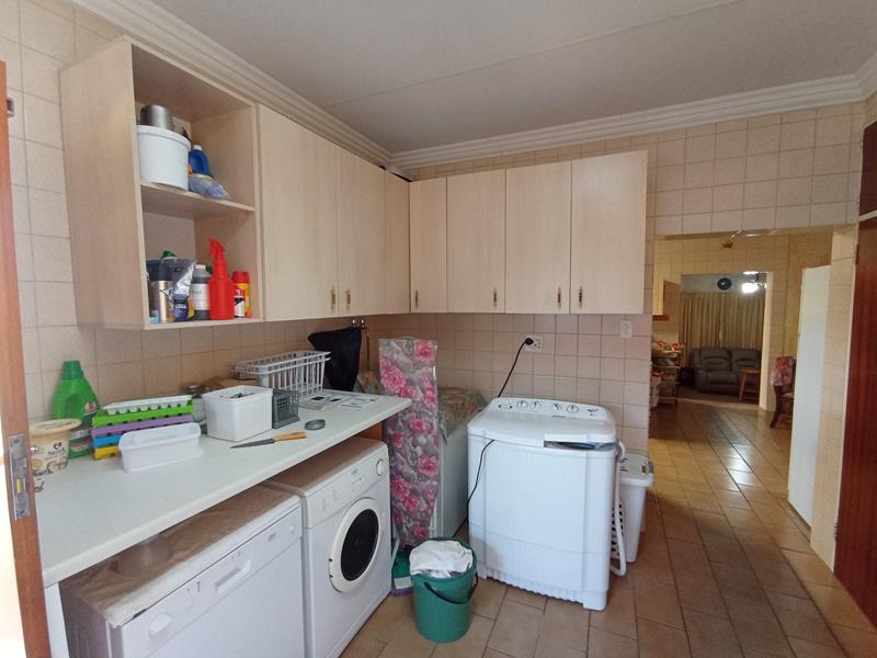 4 Bedroom Property for Sale in Suideroord Gauteng