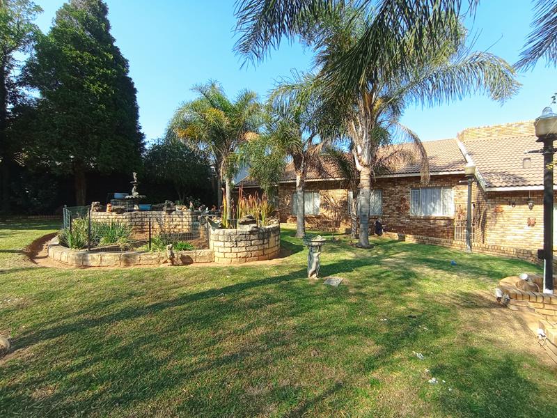 4 Bedroom Property for Sale in Suideroord Gauteng