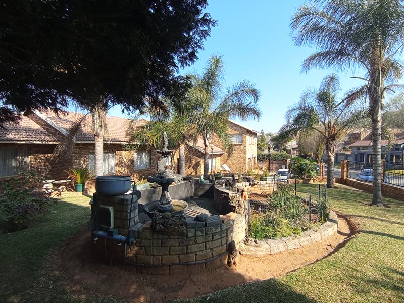 4 Bedroom Property for Sale in Suideroord Gauteng