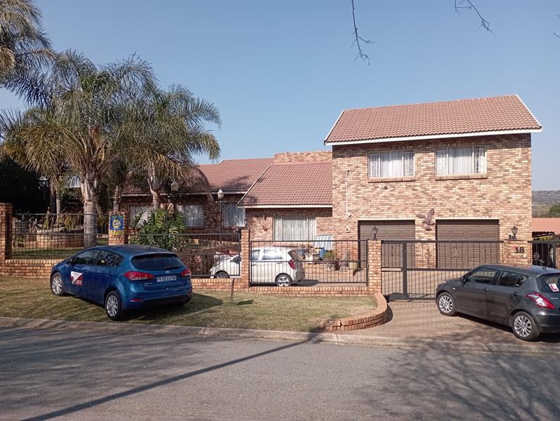 4 Bedroom Property for Sale in Suideroord Gauteng