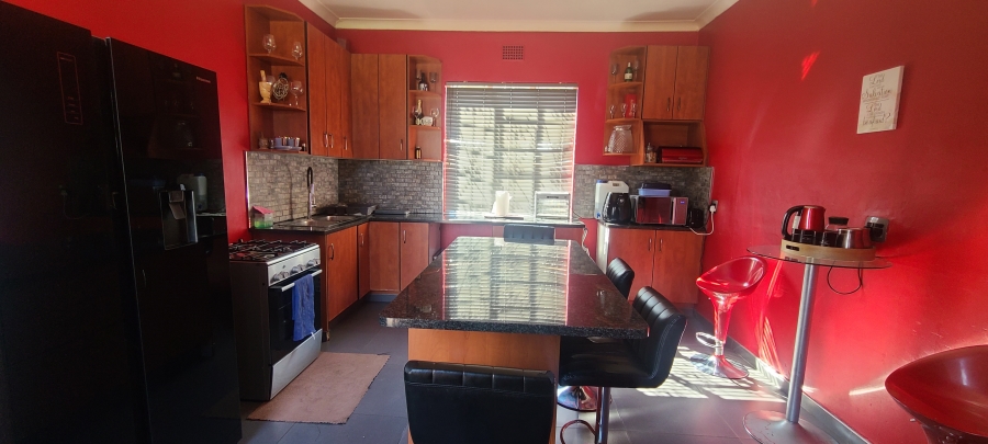 4 Bedroom Property for Sale in Edendale Gauteng