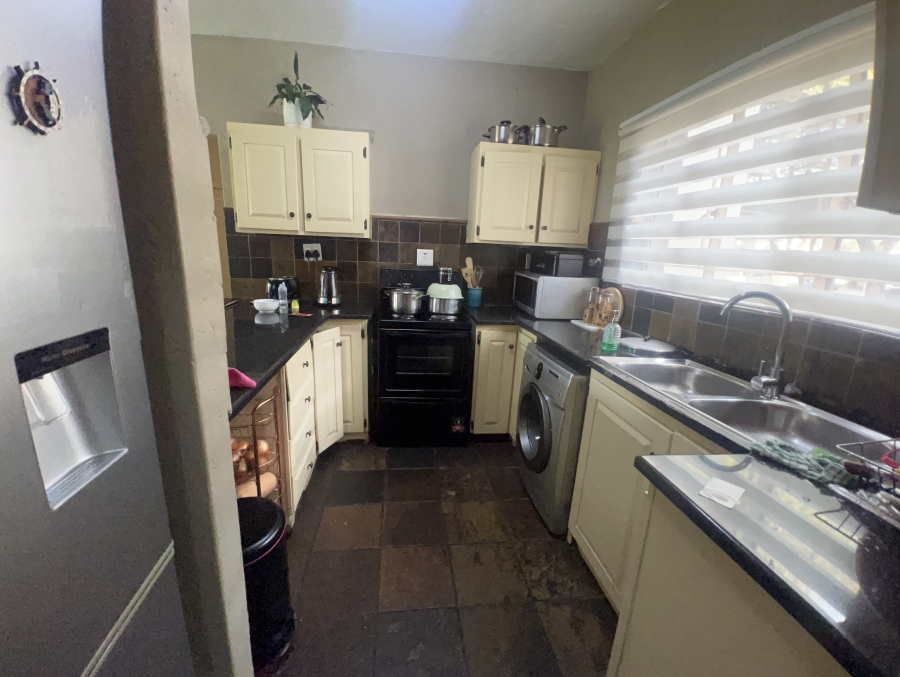 3 Bedroom Property for Sale in Weltevreden Gauteng