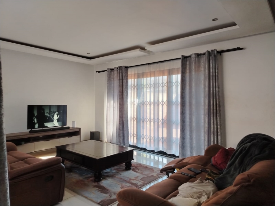 3 Bedroom Property for Sale in Denneoord Gauteng