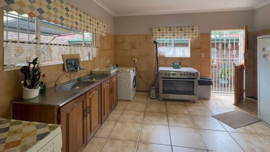 To Let 3 Bedroom Property for Rent in Eloffsdal Gauteng