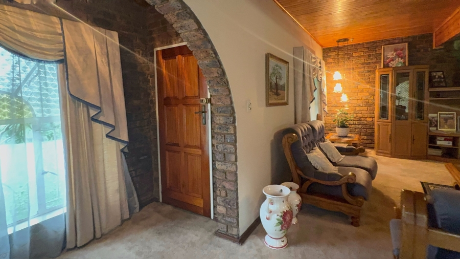 To Let 3 Bedroom Property for Rent in Eloffsdal Gauteng