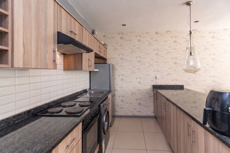 1 Bedroom Property for Sale in Morningside Gauteng