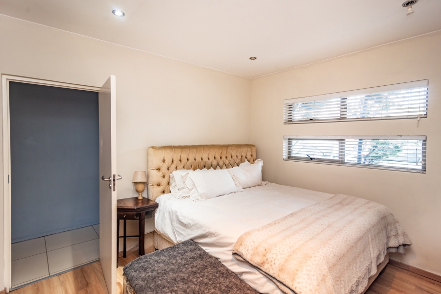 1 Bedroom Property for Sale in Morningside Gauteng