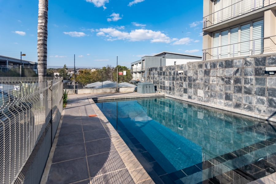 1 Bedroom Property for Sale in Morningside Gauteng