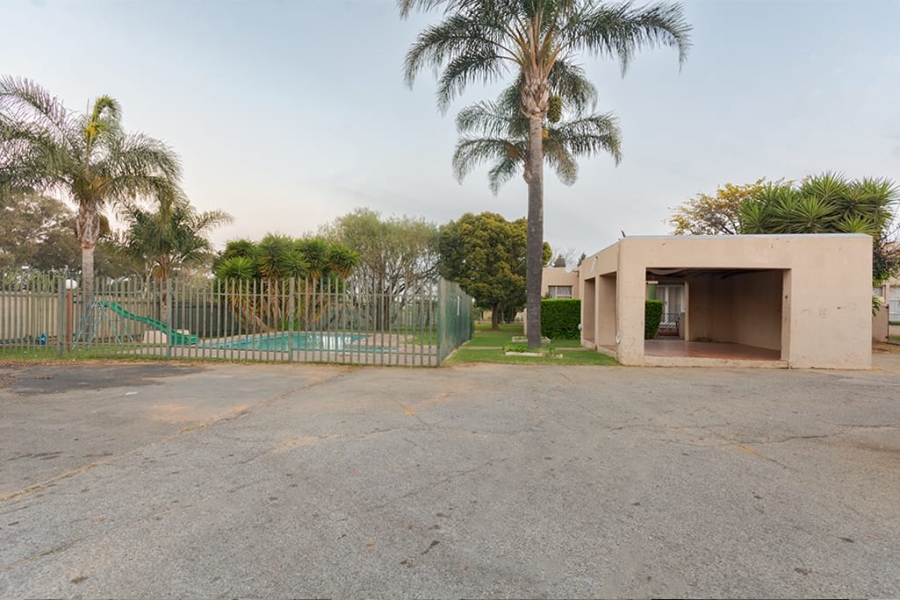 3 Bedroom Property for Sale in Groblerpark Gauteng