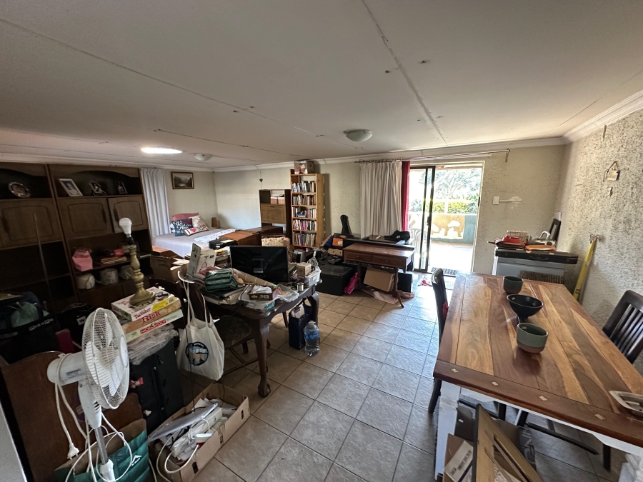 To Let 1 Bedroom Property for Rent in Waverley Gauteng