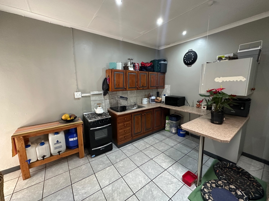 To Let 1 Bedroom Property for Rent in Waverley Gauteng