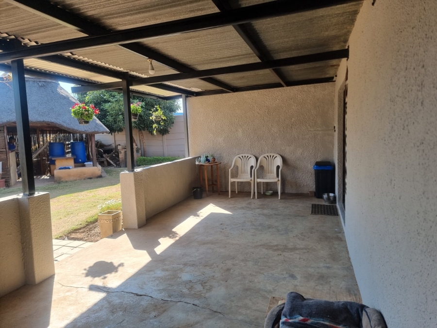 To Let 1 Bedroom Property for Rent in Waverley Gauteng