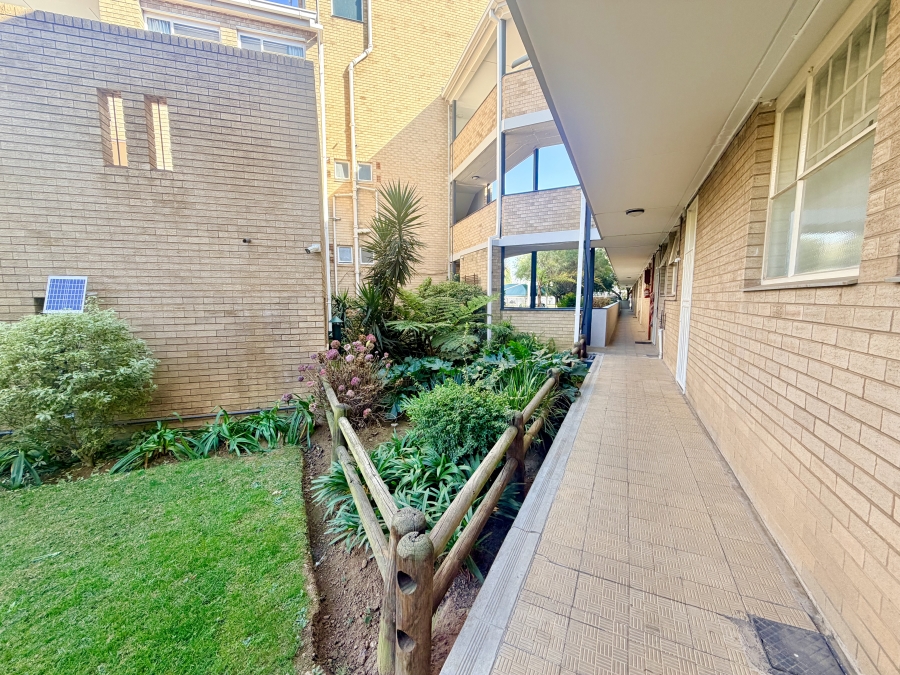2 Bedroom Property for Sale in Morehill Gauteng