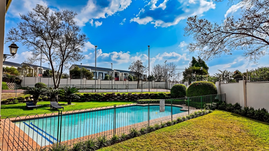 2 Bedroom Property for Sale in Paulshof Gauteng