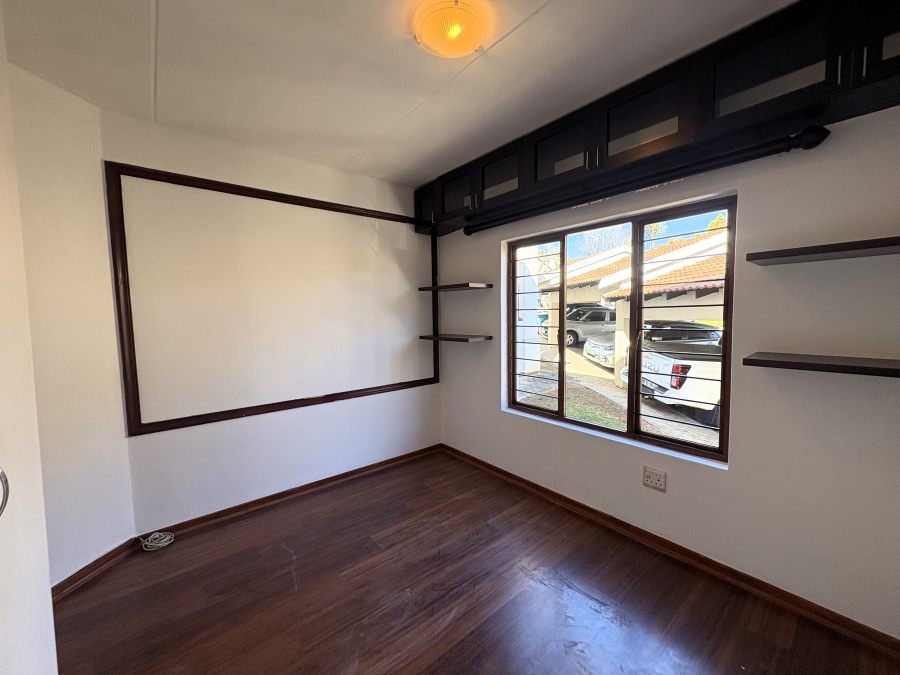 2 Bedroom Property for Sale in Paulshof Gauteng