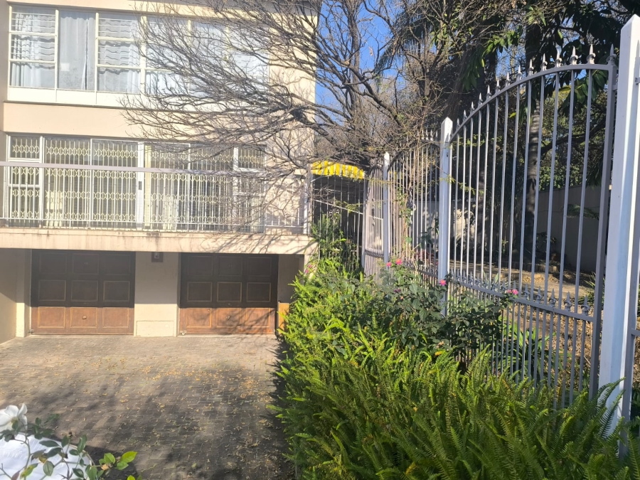 3 Bedroom Property for Sale in South Crest Gauteng
