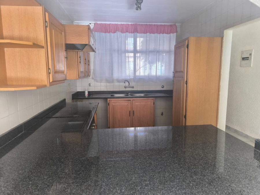 3 Bedroom Property for Sale in South Crest Gauteng
