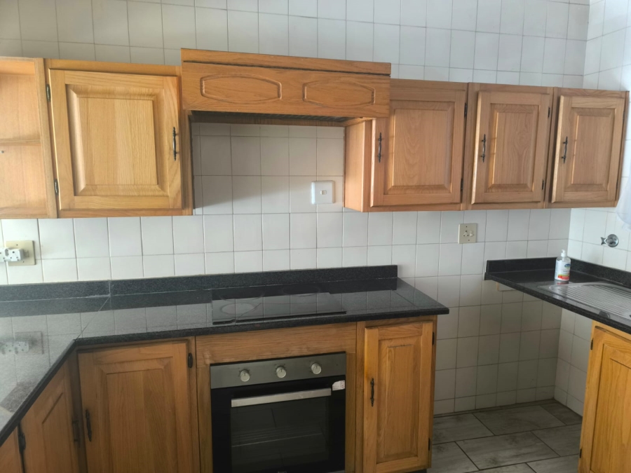 3 Bedroom Property for Sale in South Crest Gauteng