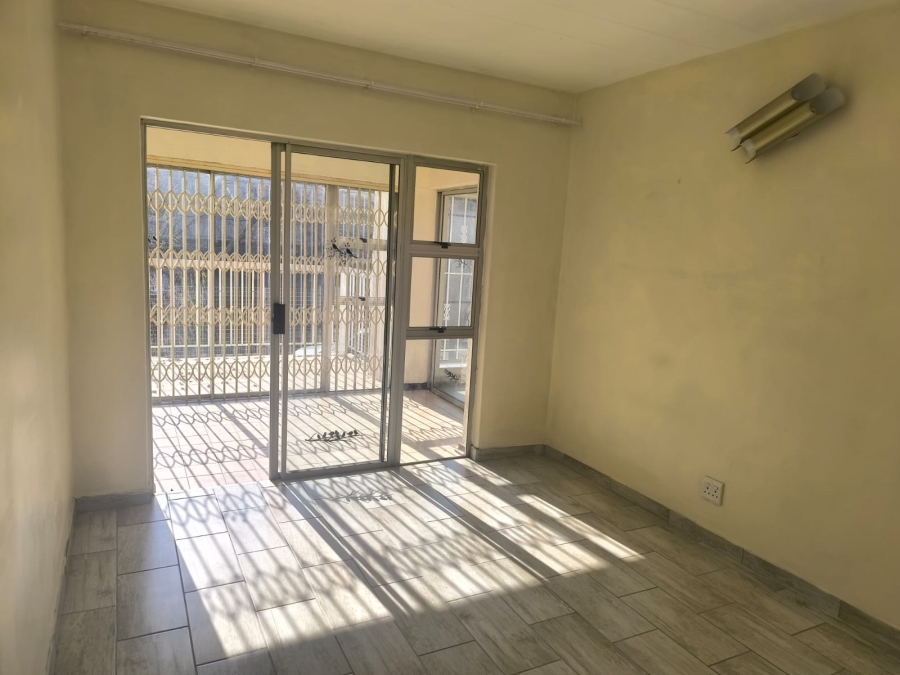 3 Bedroom Property for Sale in South Crest Gauteng