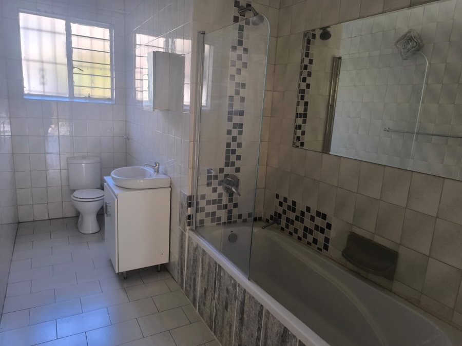 3 Bedroom Property for Sale in South Crest Gauteng