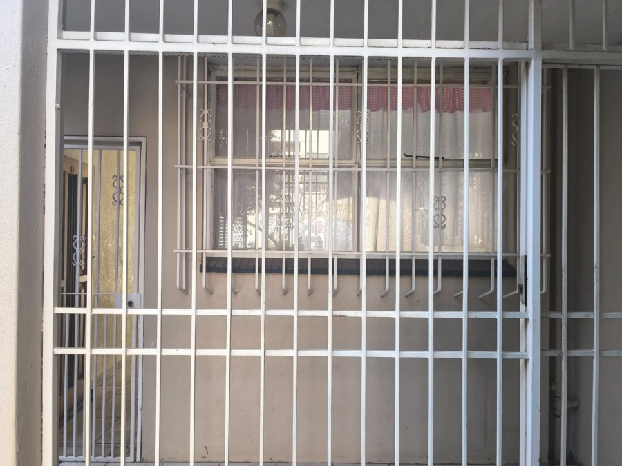 3 Bedroom Property for Sale in South Crest Gauteng