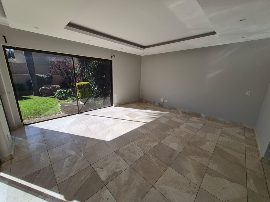 To Let 4 Bedroom Property for Rent in Bedfordview Gauteng