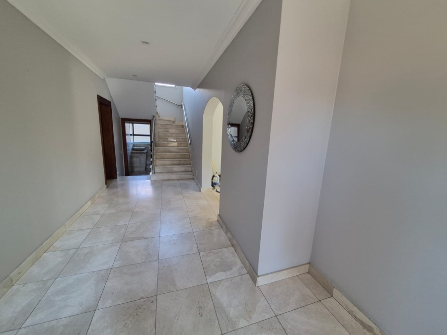 To Let 4 Bedroom Property for Rent in Bedfordview Gauteng