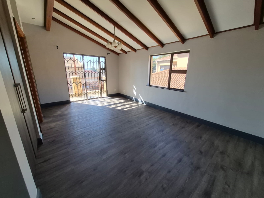 To Let 4 Bedroom Property for Rent in Bedfordview Gauteng