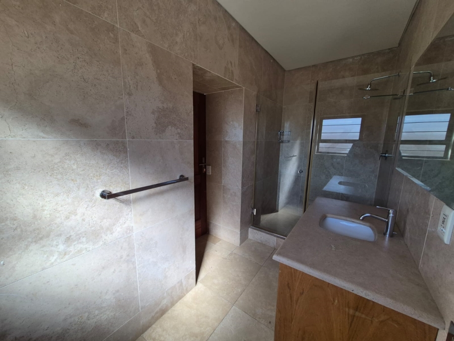 To Let 4 Bedroom Property for Rent in Bedfordview Gauteng