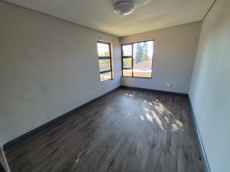 To Let 4 Bedroom Property for Rent in Bedfordview Gauteng
