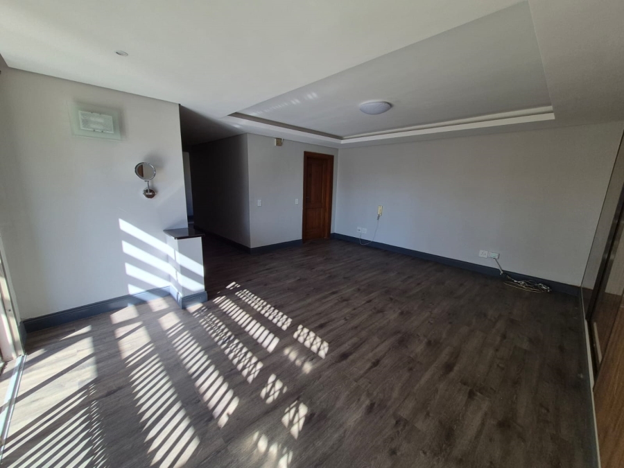 To Let 4 Bedroom Property for Rent in Bedfordview Gauteng