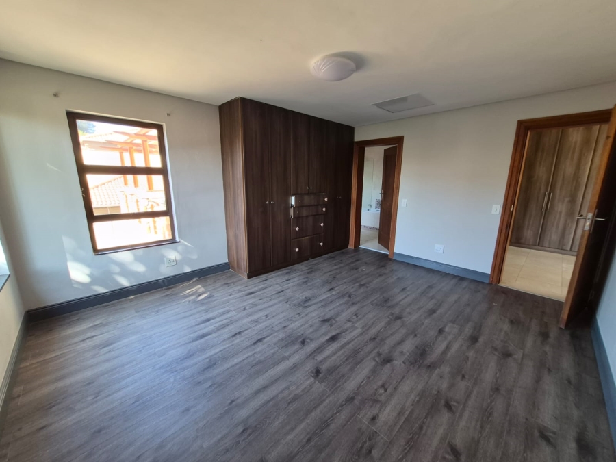 To Let 4 Bedroom Property for Rent in Bedfordview Gauteng