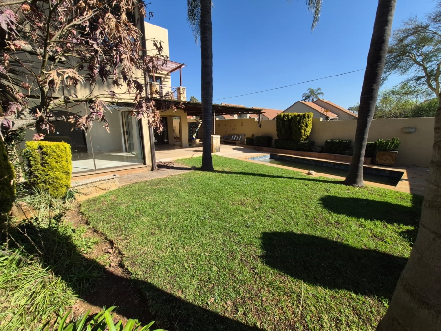 To Let 4 Bedroom Property for Rent in Bedfordview Gauteng
