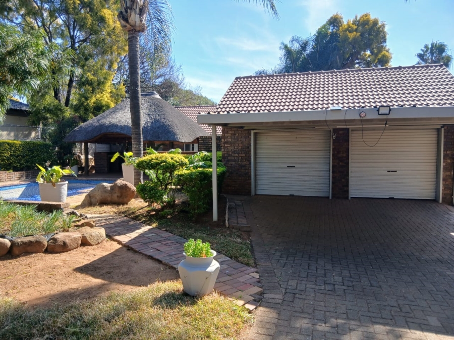4 Bedroom Property for Sale in Meyerspark Gauteng