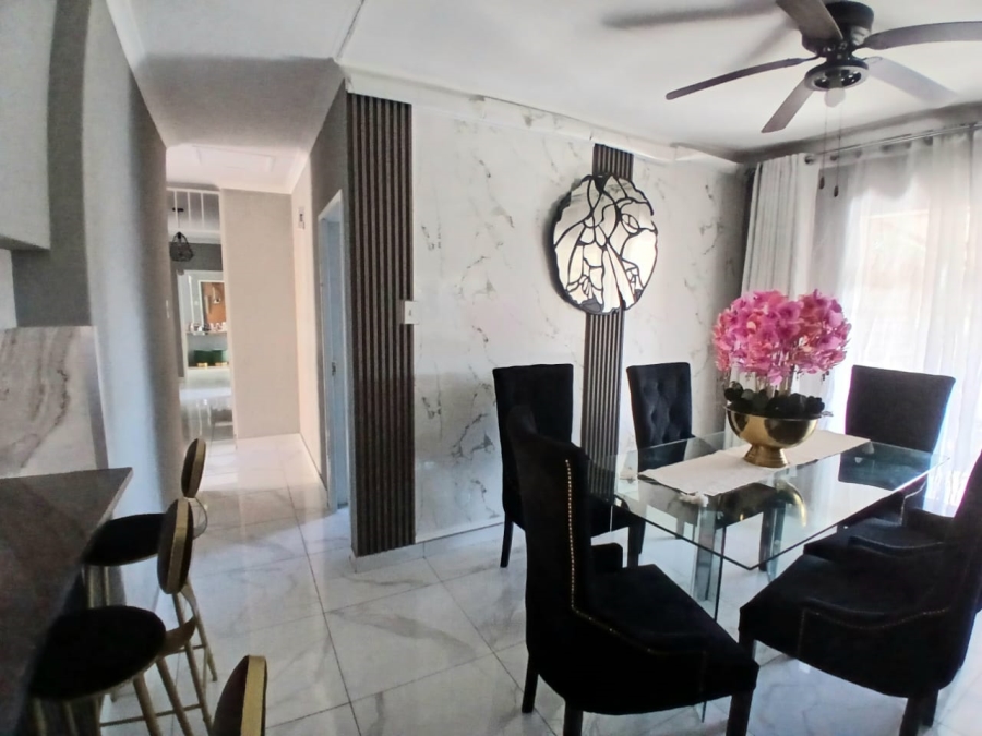 4 Bedroom Property for Sale in Meyerspark Gauteng