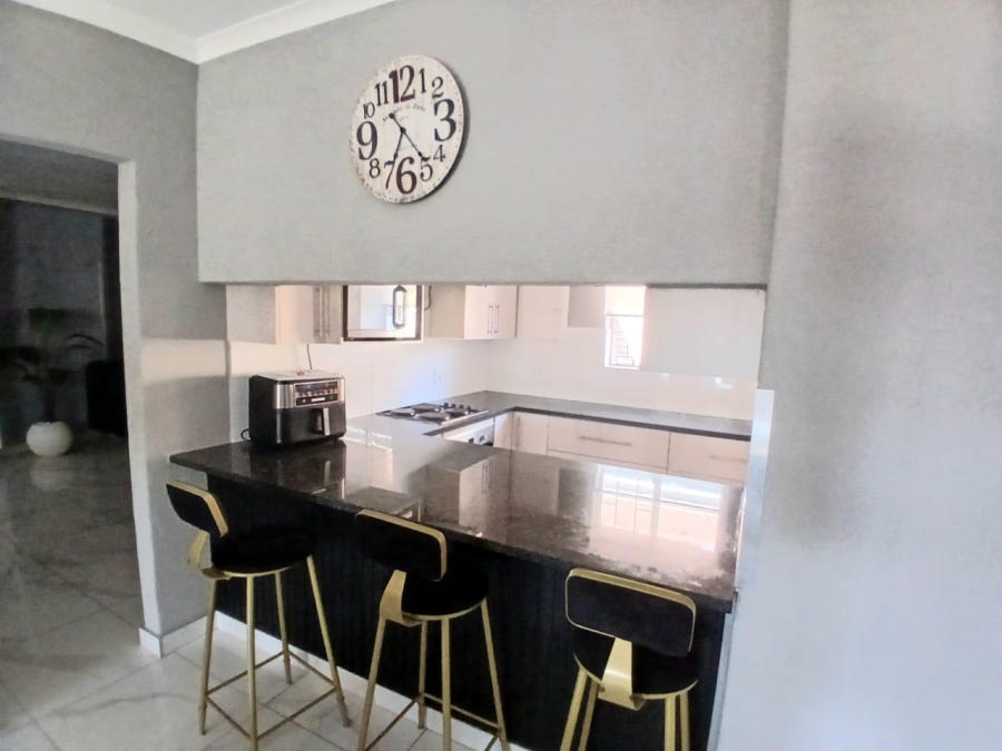 4 Bedroom Property for Sale in Meyerspark Gauteng