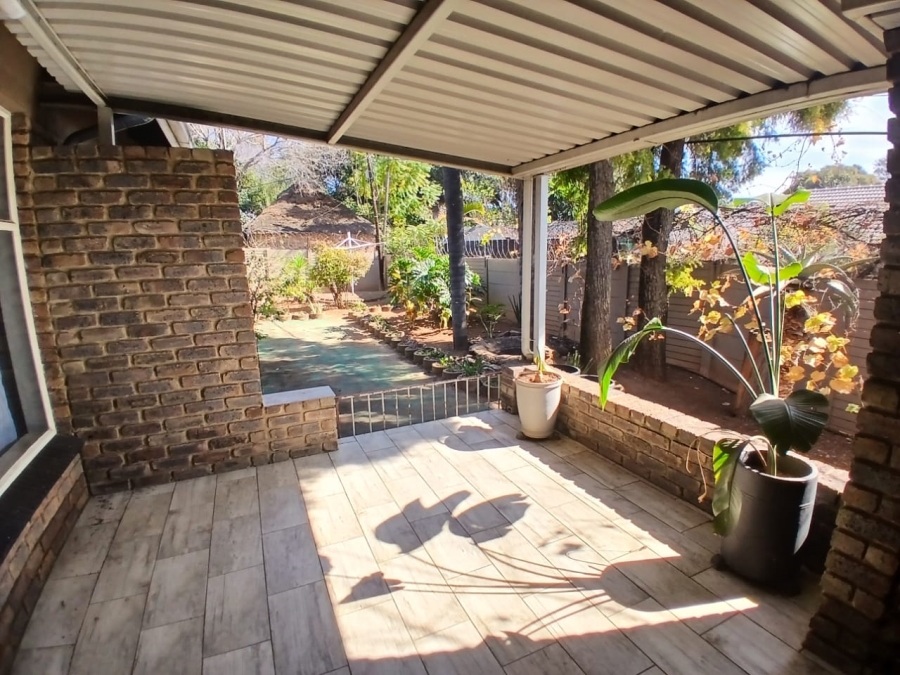 4 Bedroom Property for Sale in Meyerspark Gauteng