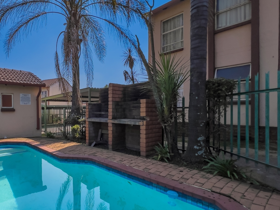 2 Bedroom Property for Sale in Norkem Park Gauteng