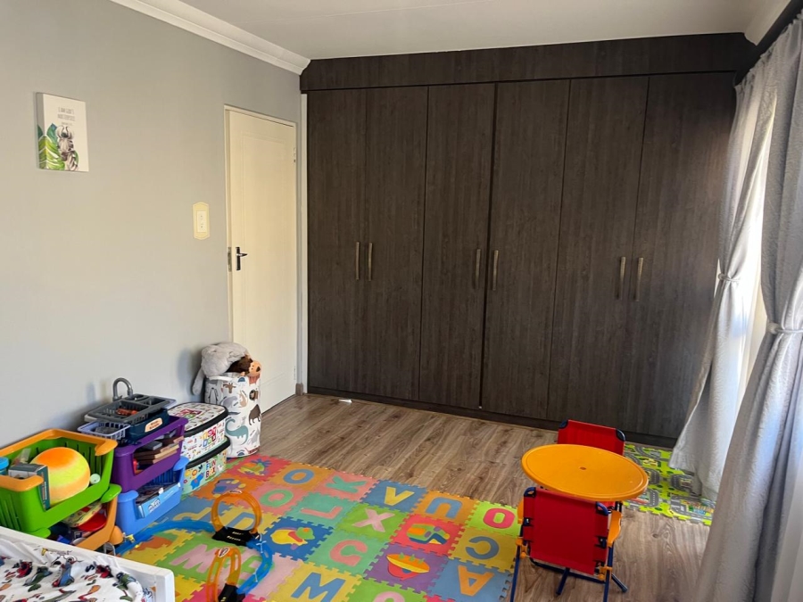 3 Bedroom Property for Sale in New Redruth Gauteng