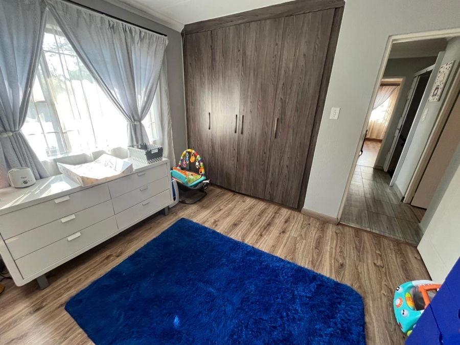 3 Bedroom Property for Sale in New Redruth Gauteng