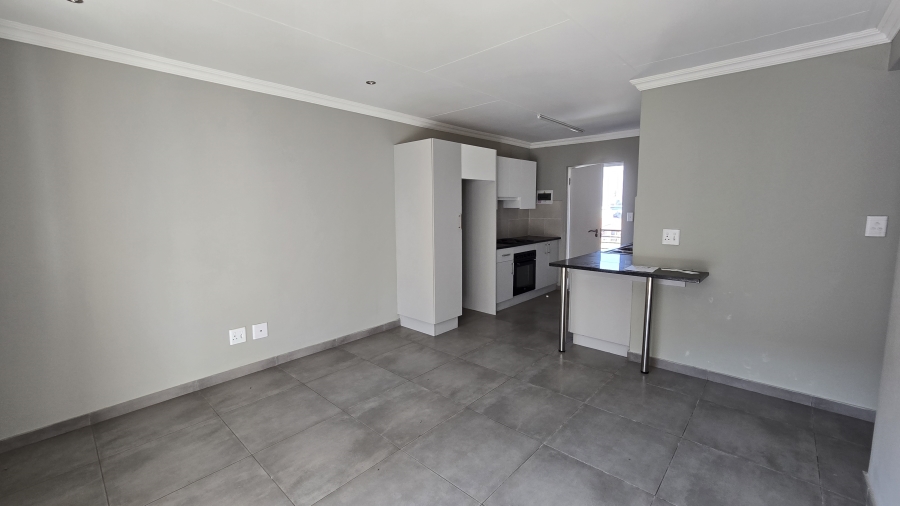 2 Bedroom Property for Sale in Norton Small Farms Gauteng