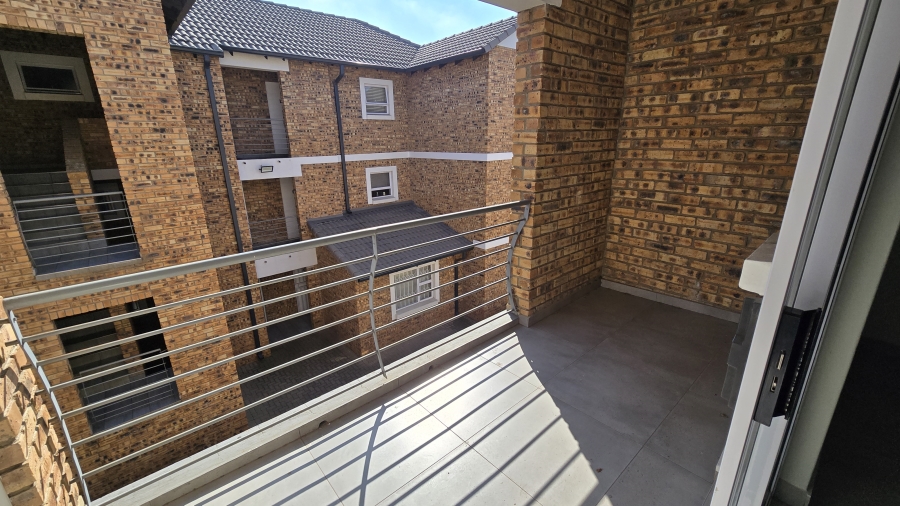 2 Bedroom Property for Sale in Norton Small Farms Gauteng